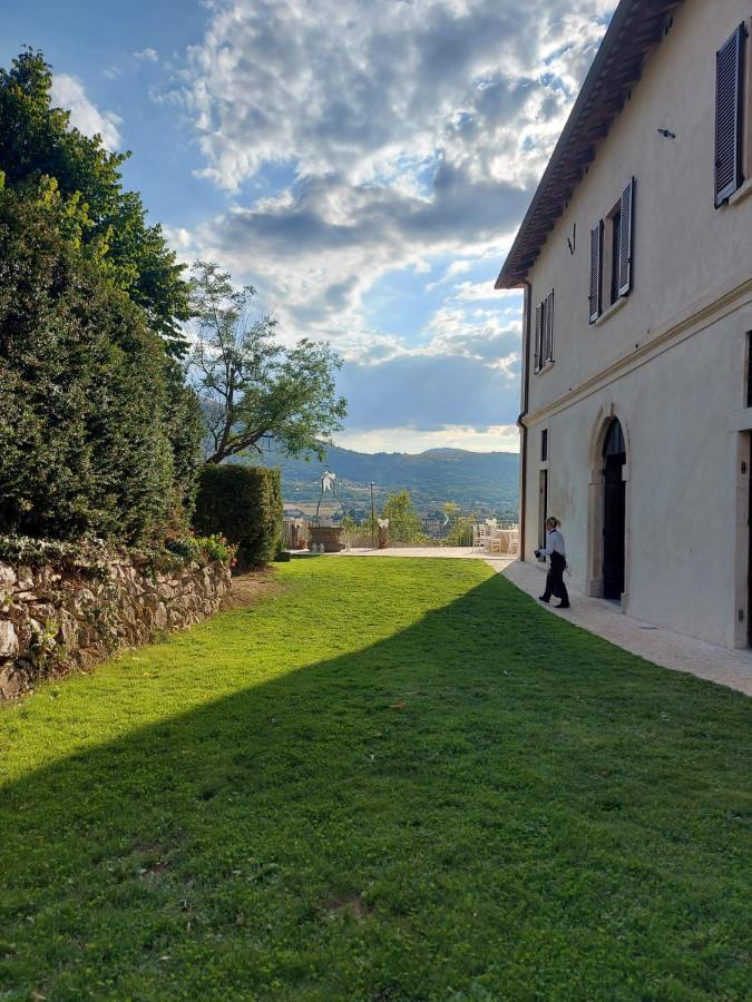 Palazzo Palitti Bed & Breakfast Roio Exterior photo